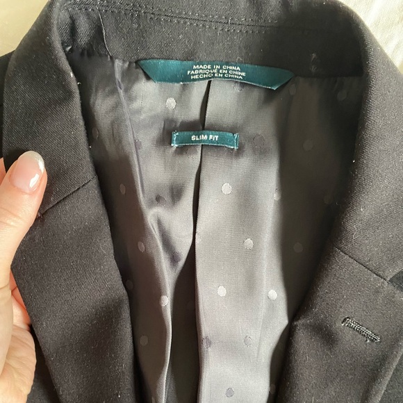 Perry Ellis black slim fit two button performance suit jacket. - Picture 5 of 9